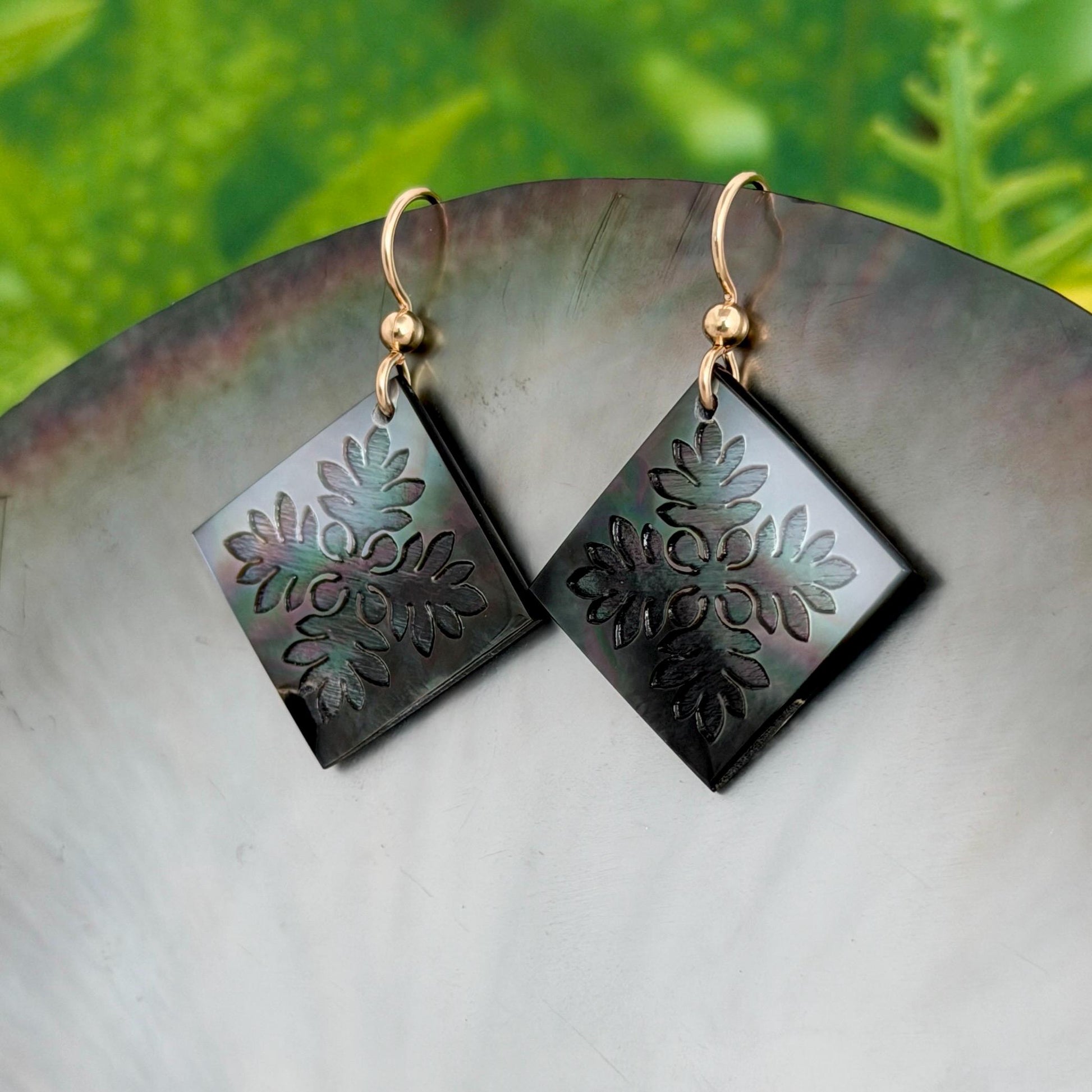 Ulu Quilt Earrings • Hawaiian Jewelry • Hand carved Mother of Pearl Shell