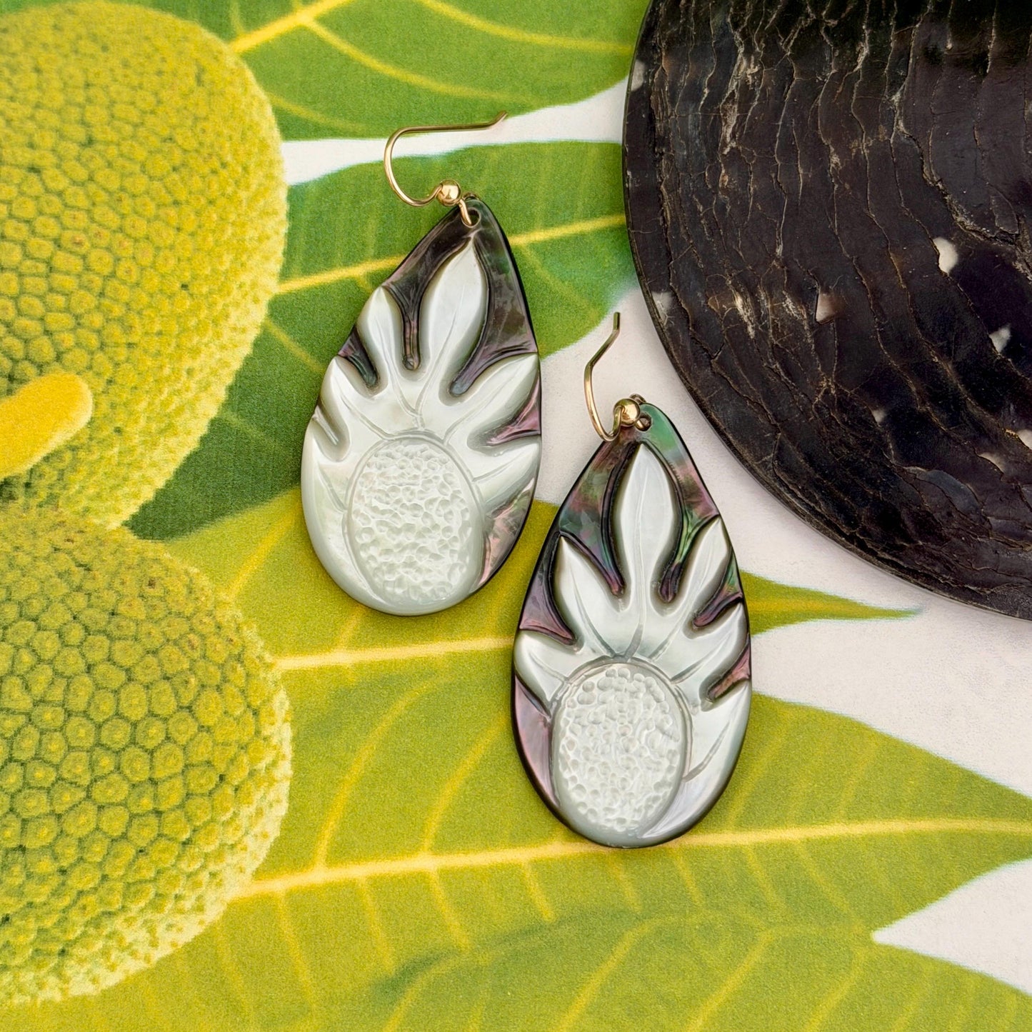 Ulu Earrings • Hawaiian Jewelry • Mother of Pearl shell