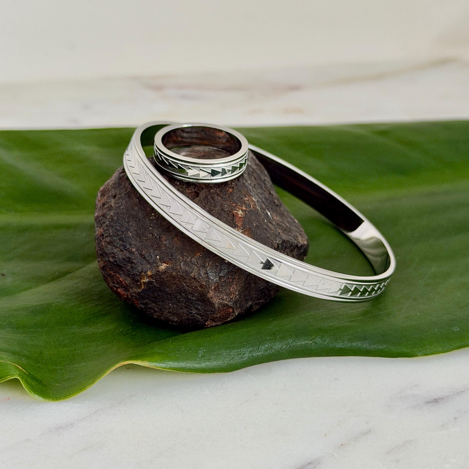 Hawaiian Bangle Bracelet in Stainless Steel – Traditional Triangle Jewelry