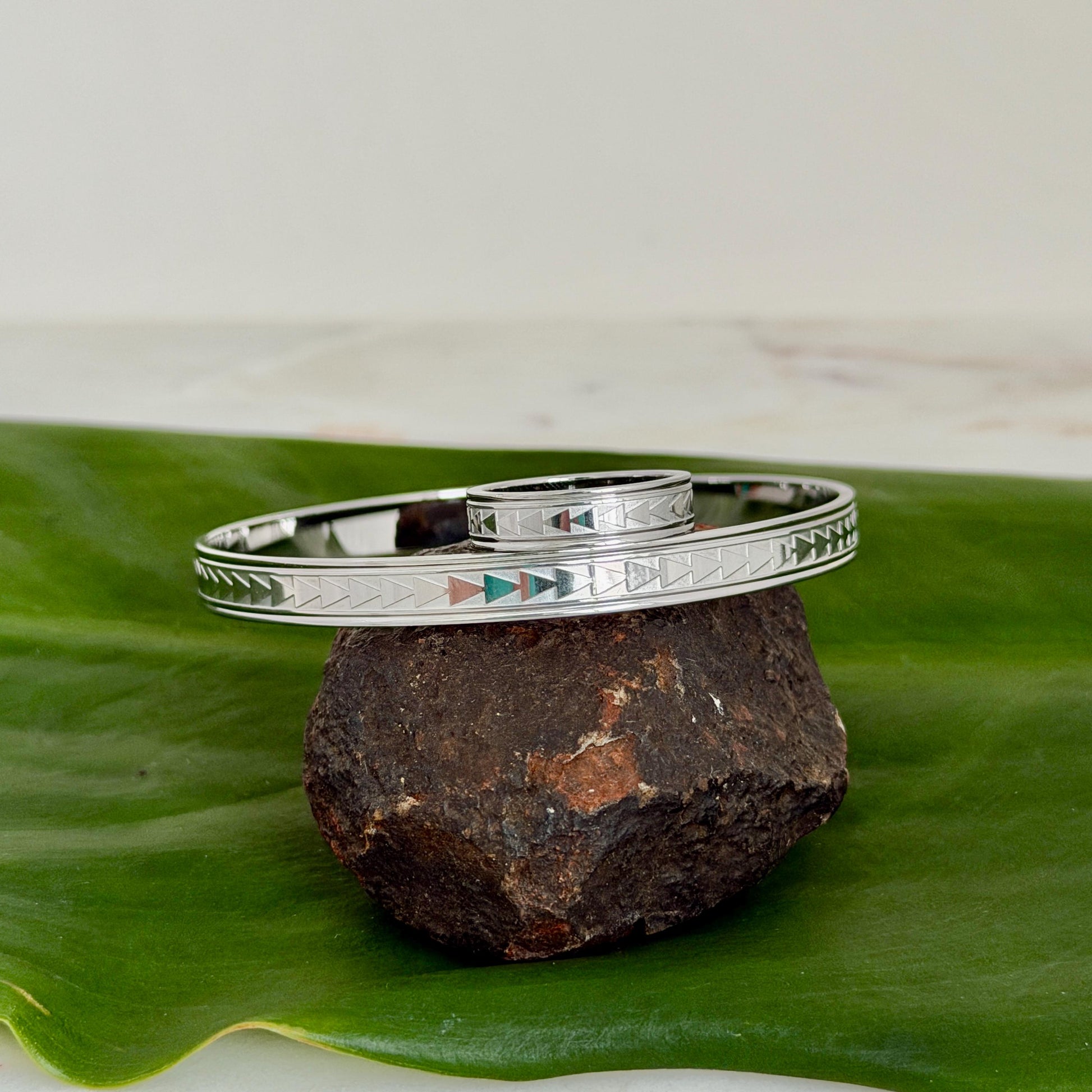 Hawaiian Bangle Bracelet in Stainless Steel – Traditional Triangle Jewelry