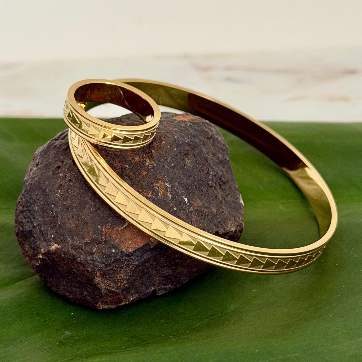 Hawaiian Bangle Bracelet in Stainless Steel – Traditional Triangle Jewelry • 14k Gold PVD