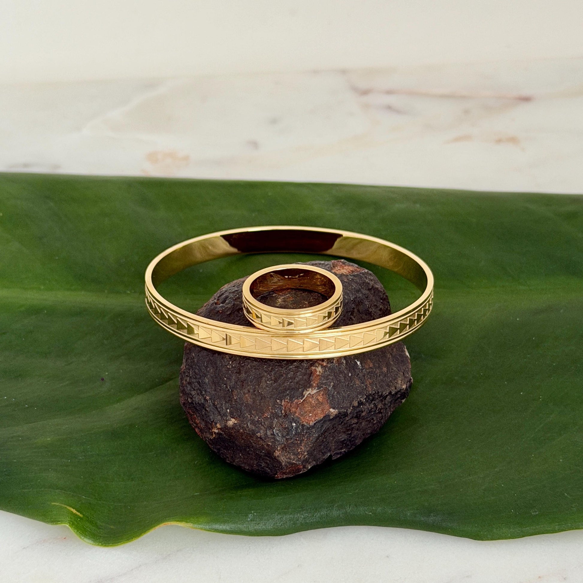 Hawaiian Bangle Bracelet in Stainless Steel – Traditional Triangle Jewelry • 14k Gold PVD