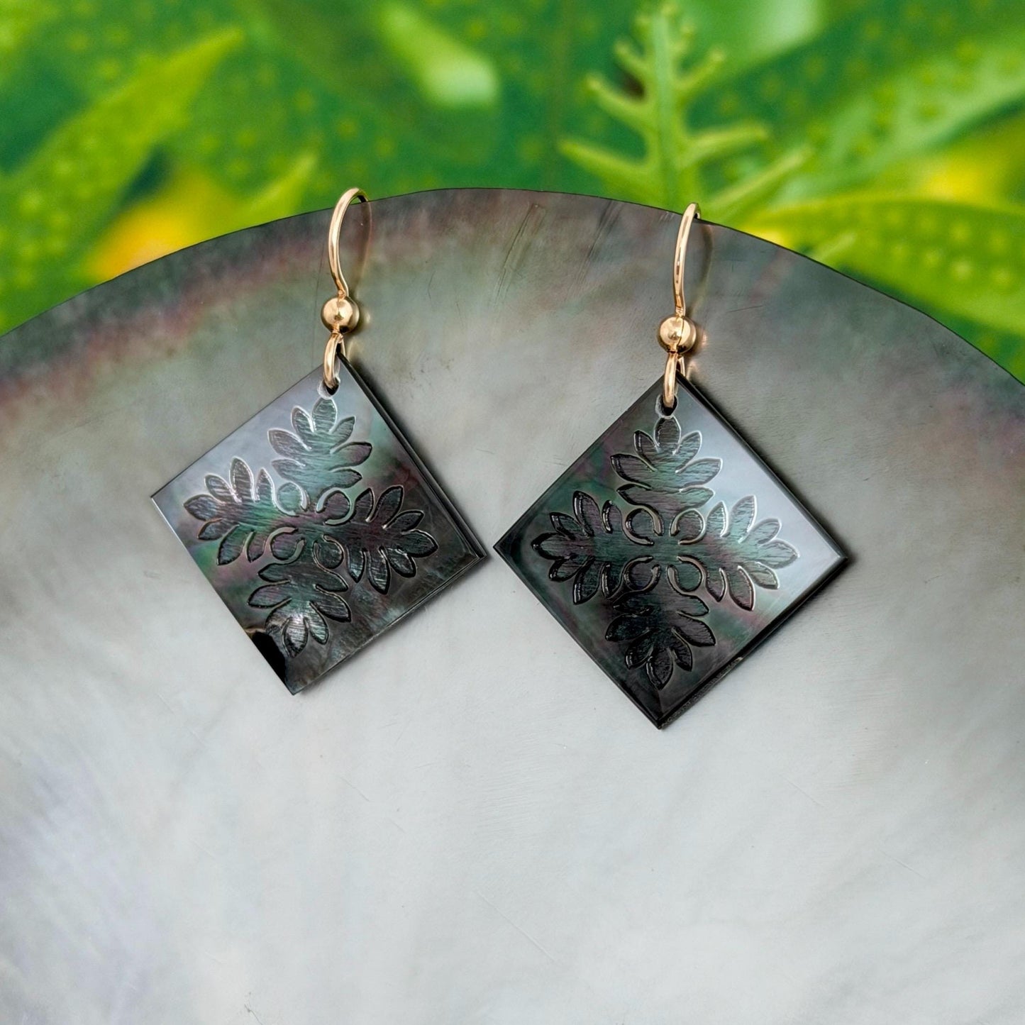 Ulu Quilt Earrings • Hawaiian Jewelry • Hand carved Mother of Pearl Shell