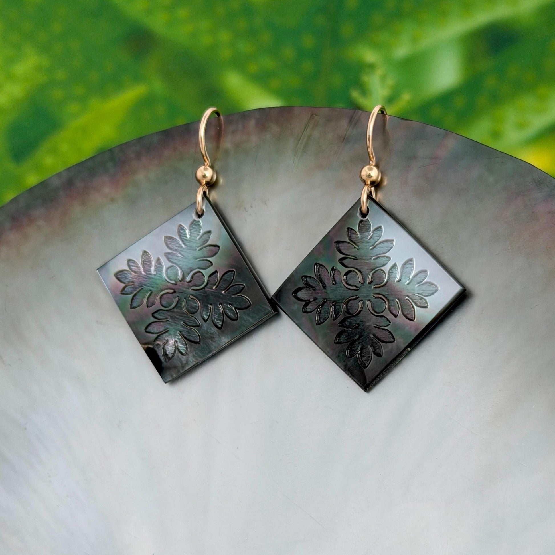 Ulu Quilt Earrings • Hawaiian Jewelry • Hand carved Mother of Pearl Shell
