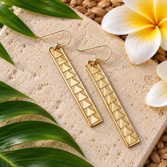 Hawaiian bar earrings • triangle design : Gold vermeil or Sterling silver
