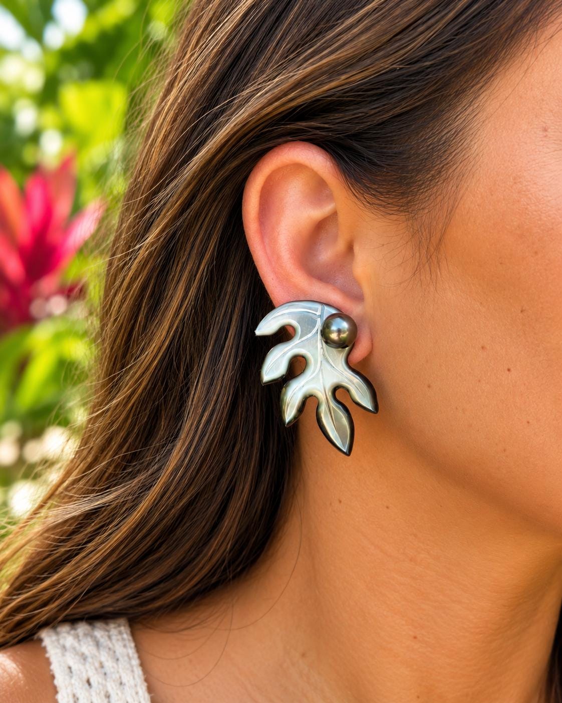 3 in 1 Mother of Pearl Shell earrings • Ulu shape • Tropical Breadfruit