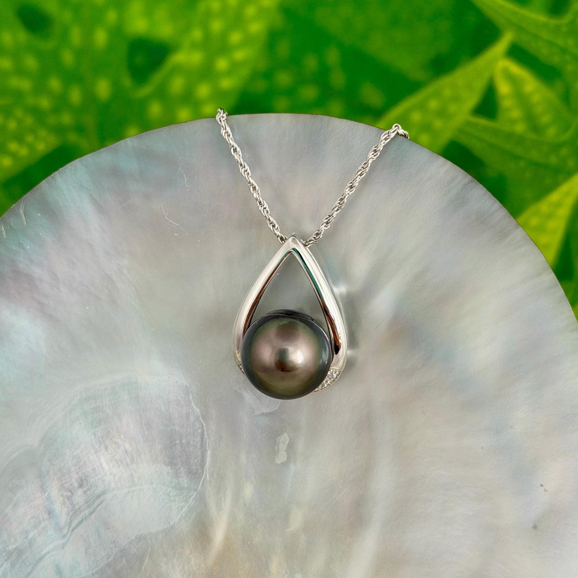 Teardrop Tahitian pearl pendant with beautiful peacock pearl • Statement necklace with CZ