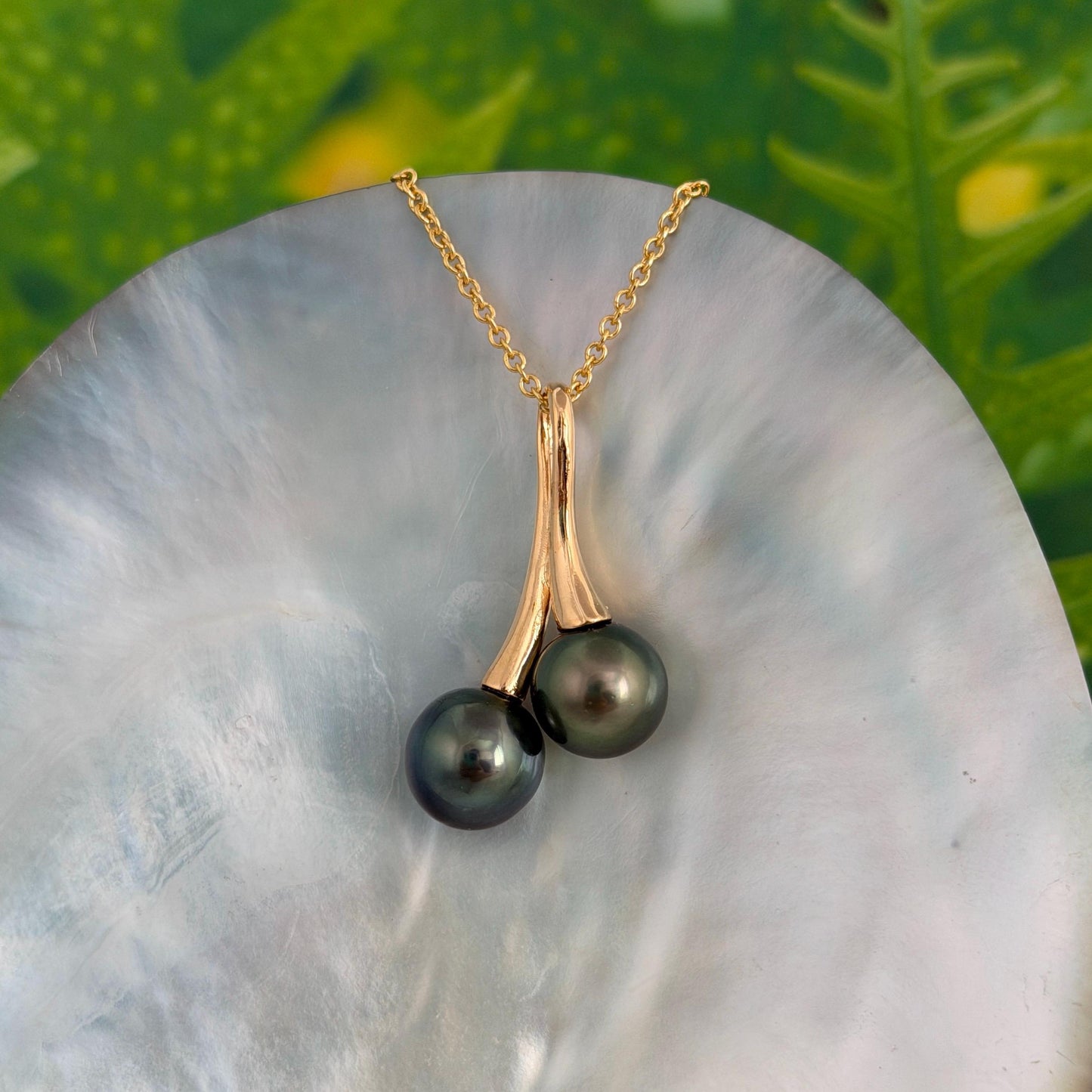 Tahitian pearl necklace • Duo pendant • Gold Double design • Dark Green and Pink