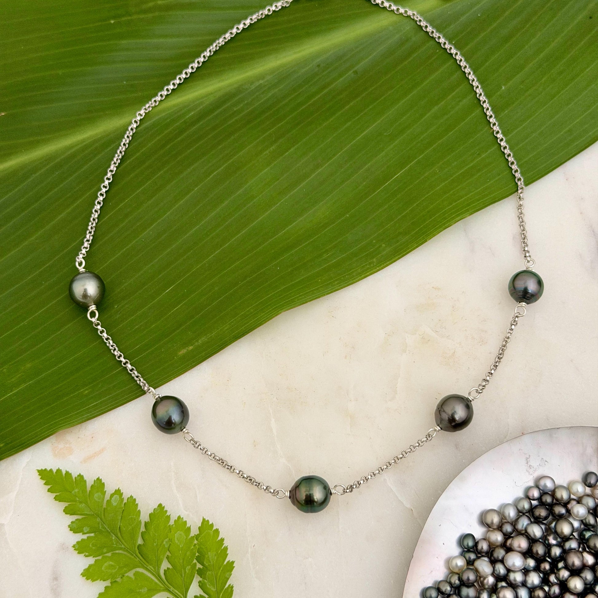 Tahitian Pearl necklace • Five gems • Sterling silver chain
