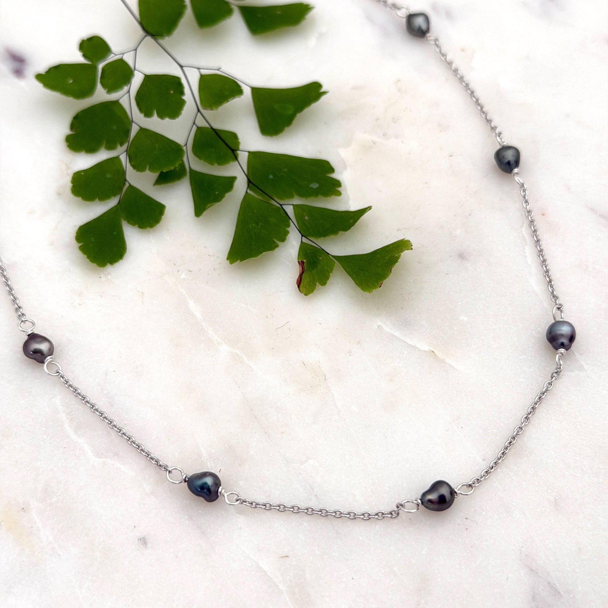 Tahitian Keshi Pearl necklace • Sterling Silver or 14k Gold filled • Choker