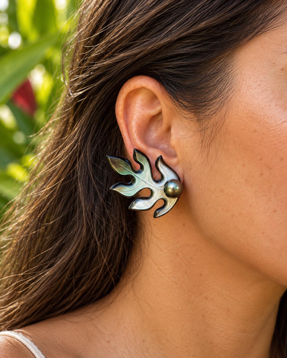 3 in 1 Mother of Pearl Shell earrings • Ulu shape • Tropical Breadfruit