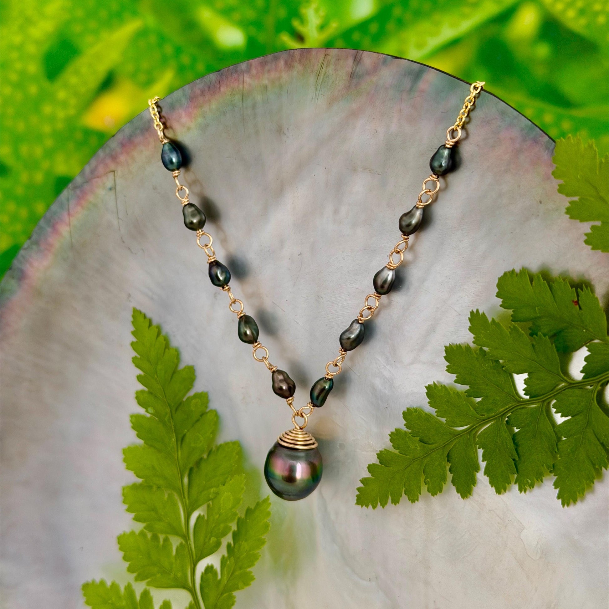 Tahitian Pearl & Keshi Necklace • Peacock color blue green pink