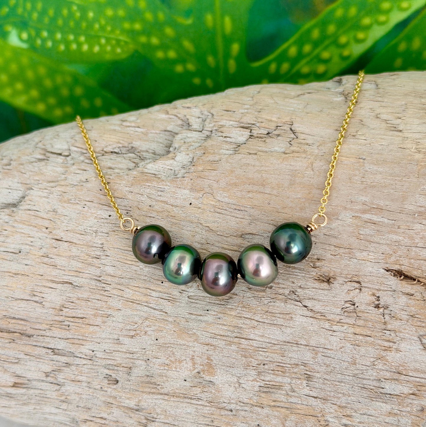 Tahitian Pearls bar necklace • Gold filled jewelry • five pearls • Vibrant colors