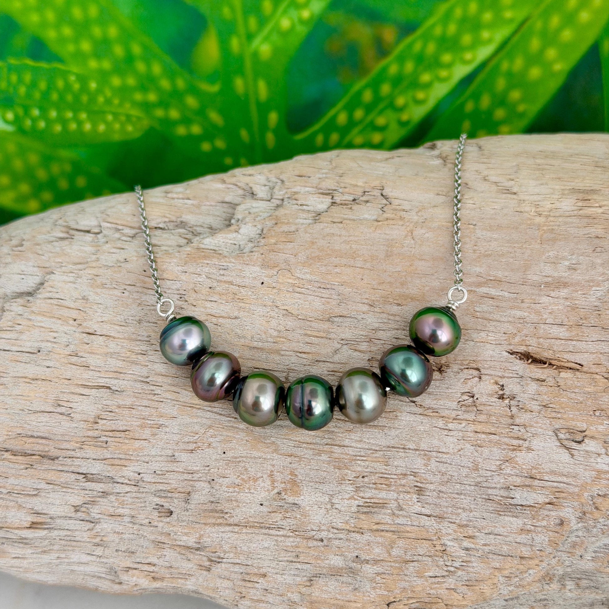 Tahitian Pearls necklace • Sterling silver jewelry • five pearls • Vibrant colors • U style