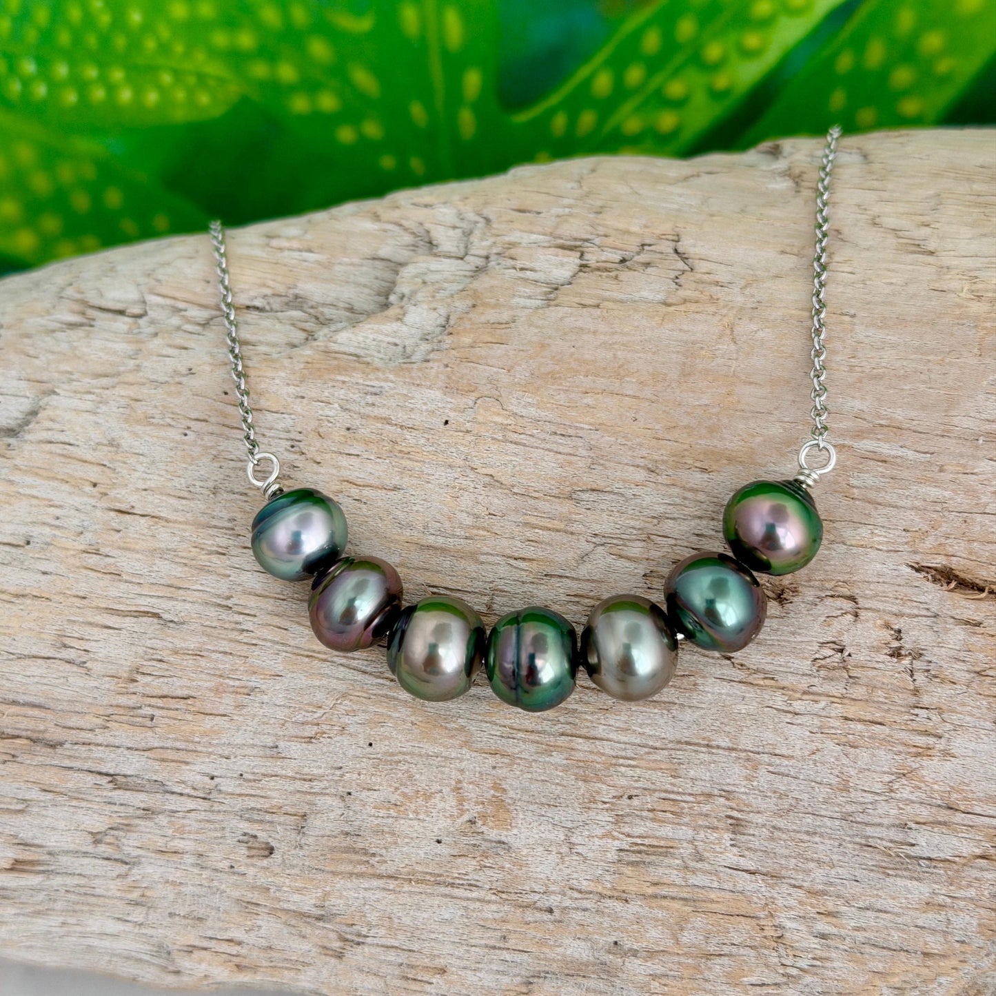 Tahitian Pearls necklace • Sterling silver jewelry • five pearls • Vibrant colors • U style