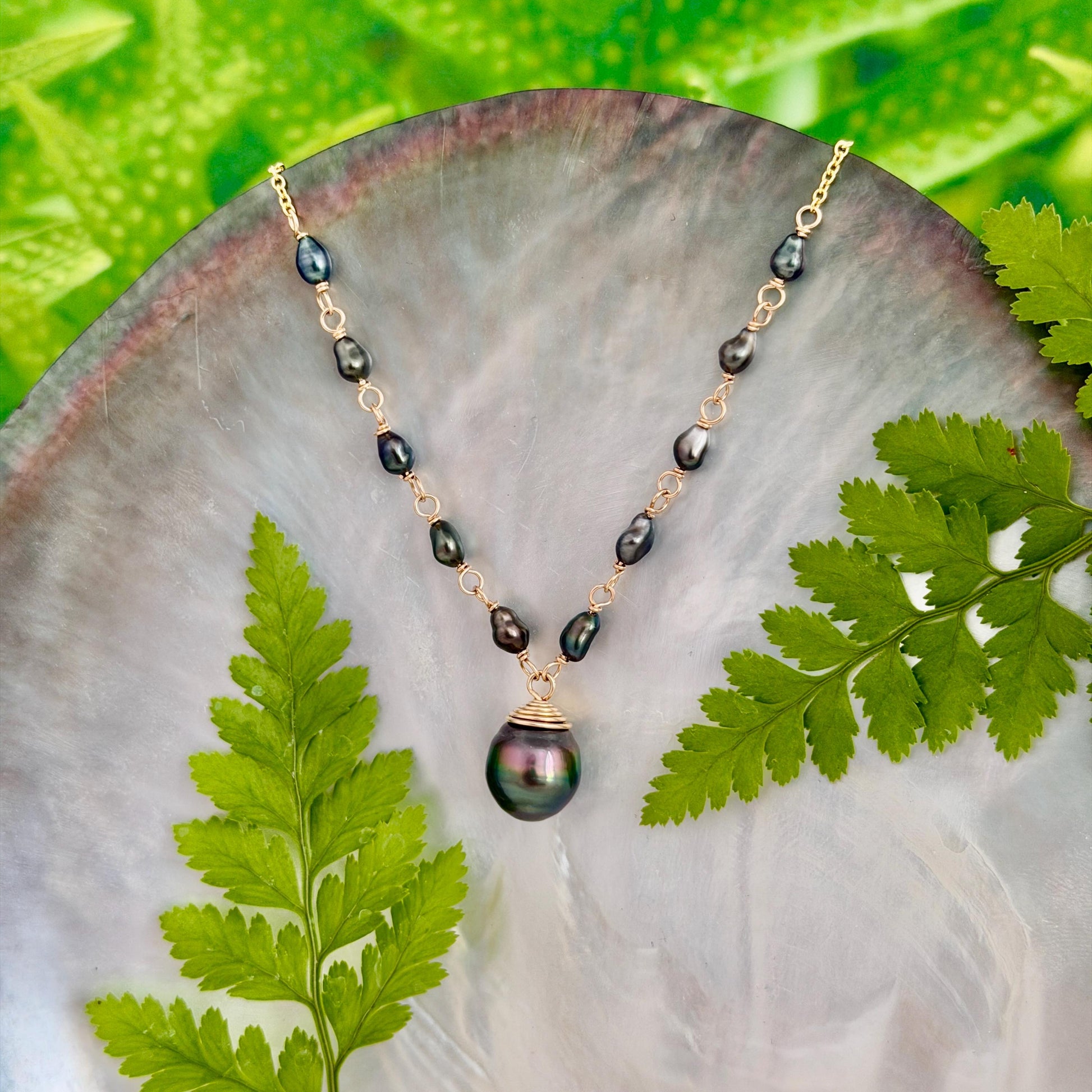 Tahitian Pearl & Keshi Necklace • Peacock color blue green pink