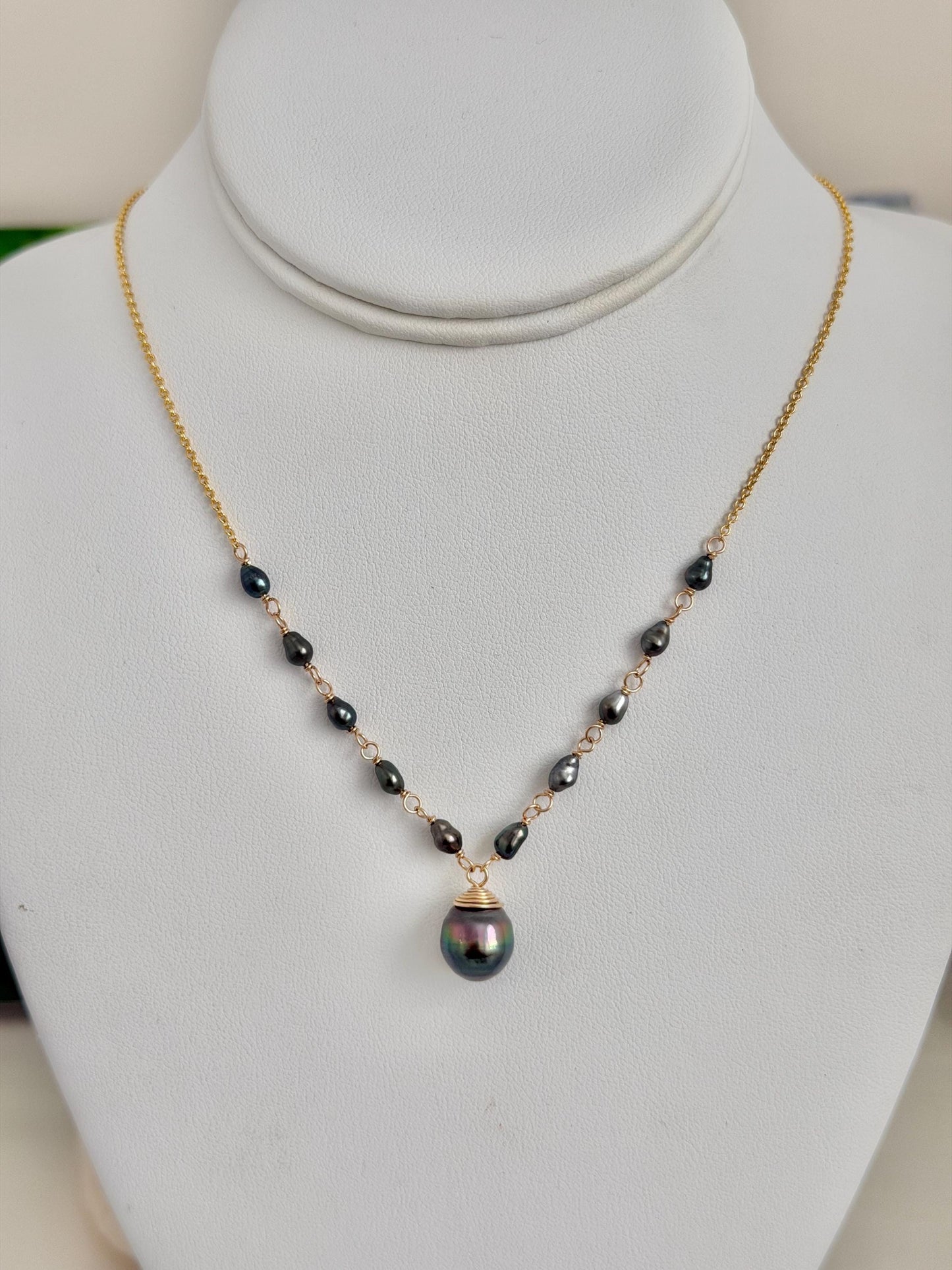 Tahitian Pearl & Keshi Necklace • Peacock color blue green pink