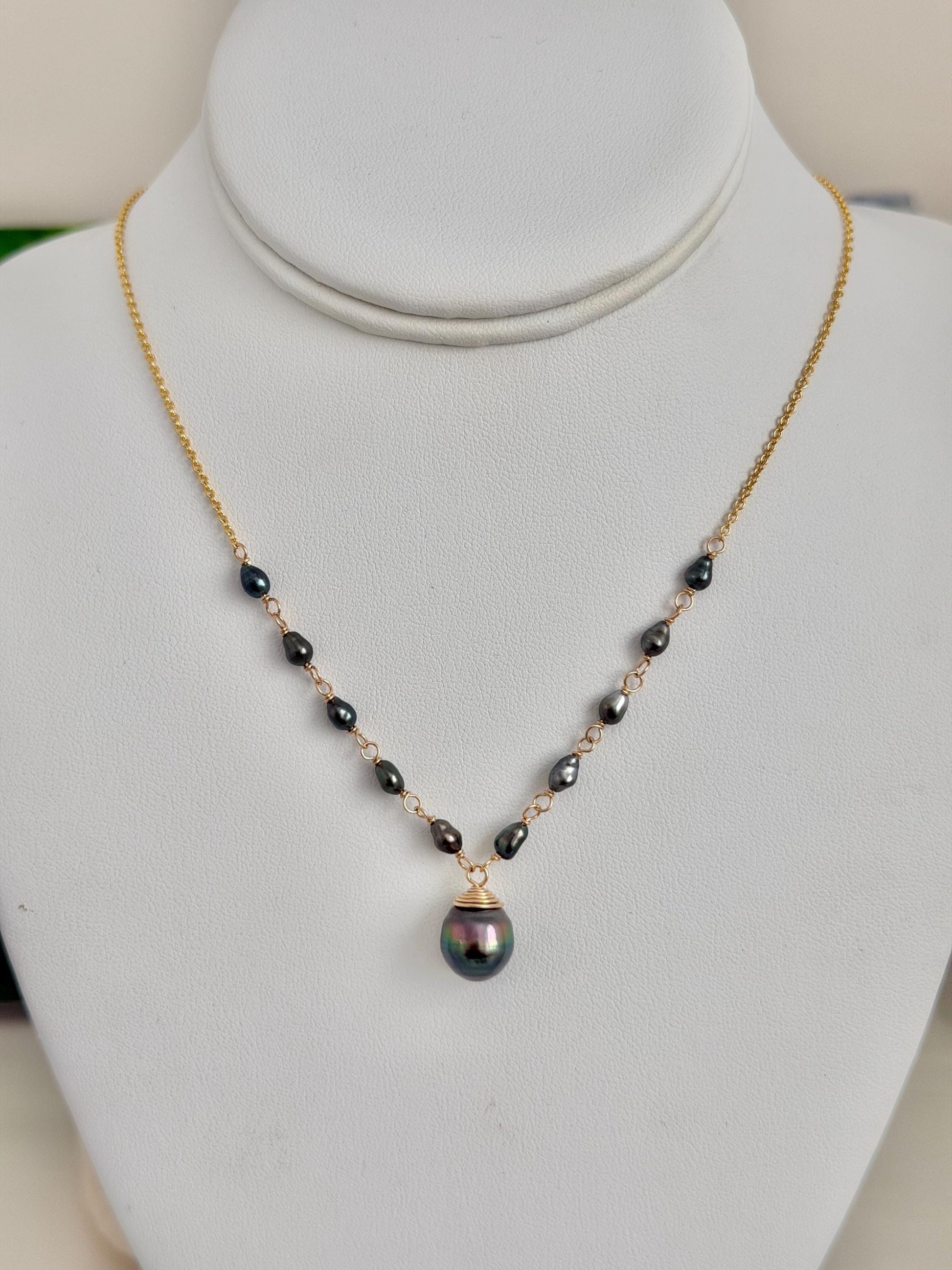 Tahitian Pearl & Keshi Necklace • Peacock color blue green pink