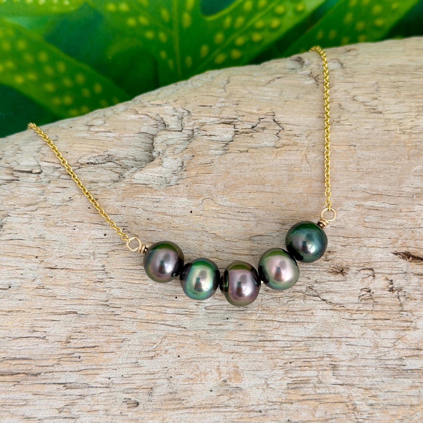 Tahitian Pearls bar necklace • Gold filled jewelry • five pearls • Vibrant colors
