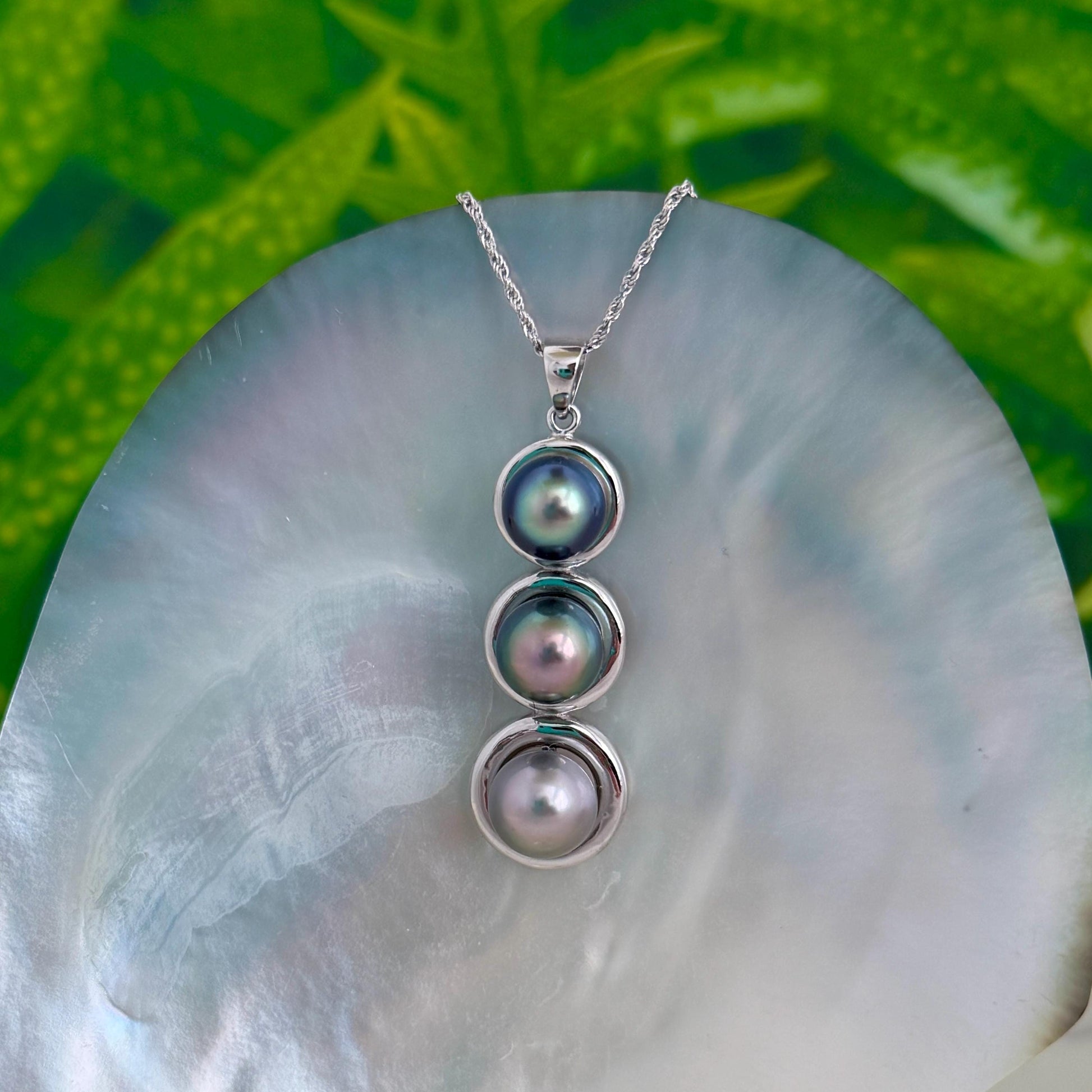 RARE Tahitian Pearl Necklace: 18k Gold plated • Statement pendant