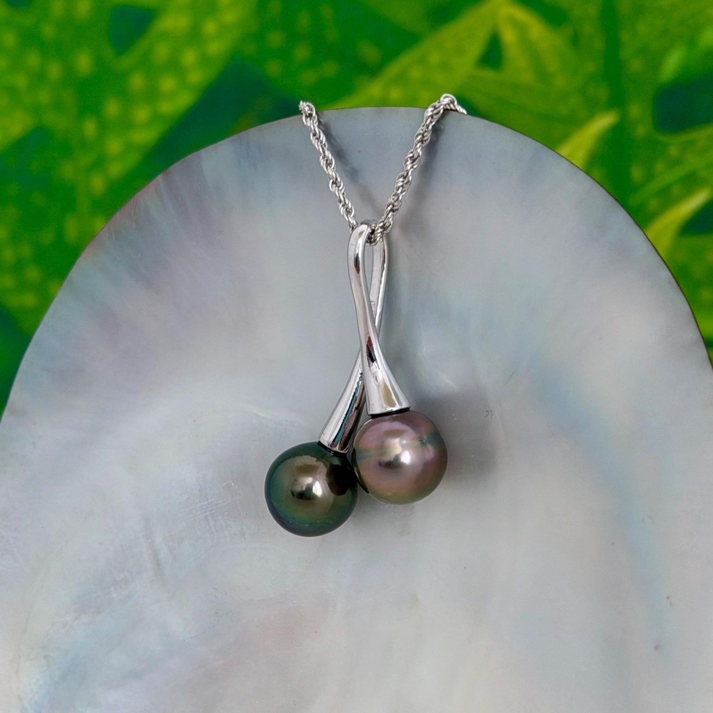 Tahitian pearl necklace • Double pendant • Silver Duo design • Green and Peacock Pink
