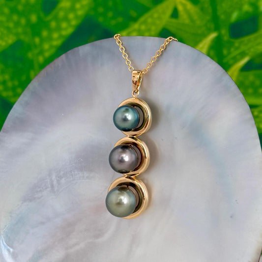 Rare Tahitian Pearl Necklace • Triple pearl jewelry in Gold plated • Peacock, Golden and Aubergine.