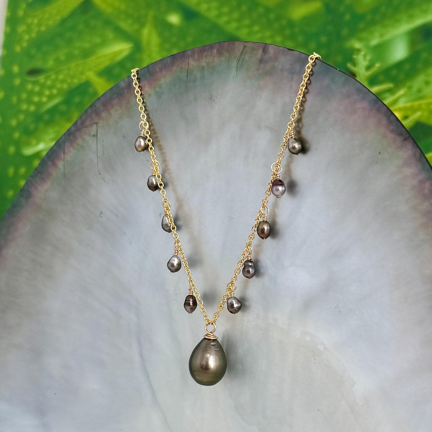 Tahitian Pearl & Keshi Necklace • Gold filled • Chocolate color