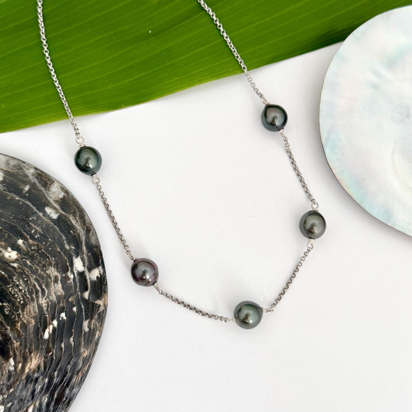 Tahitian Pearl necklace • Five gems • Sterling silver chain