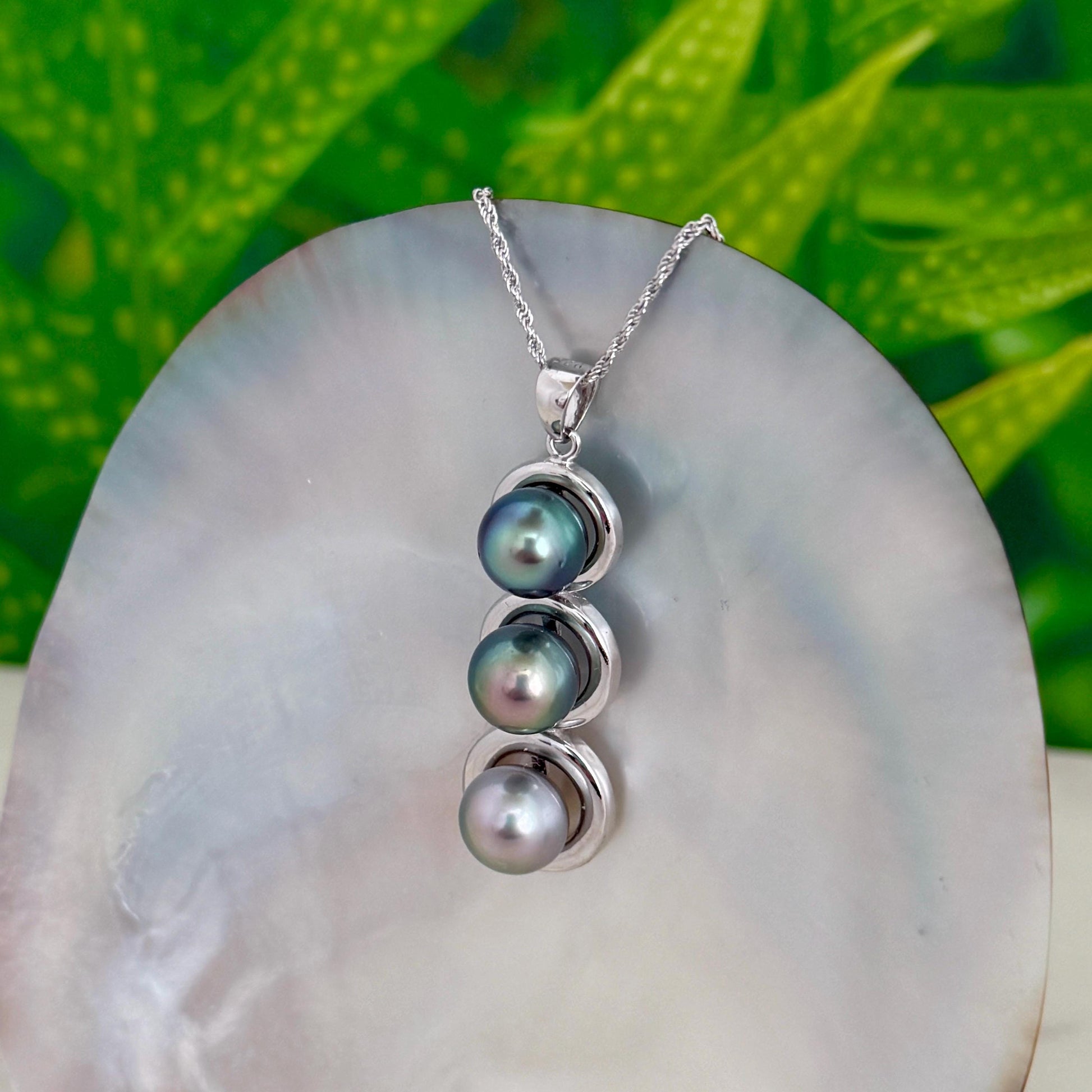 RARE Tahitian Pearl Necklace: 18k Gold plated • Statement pendant