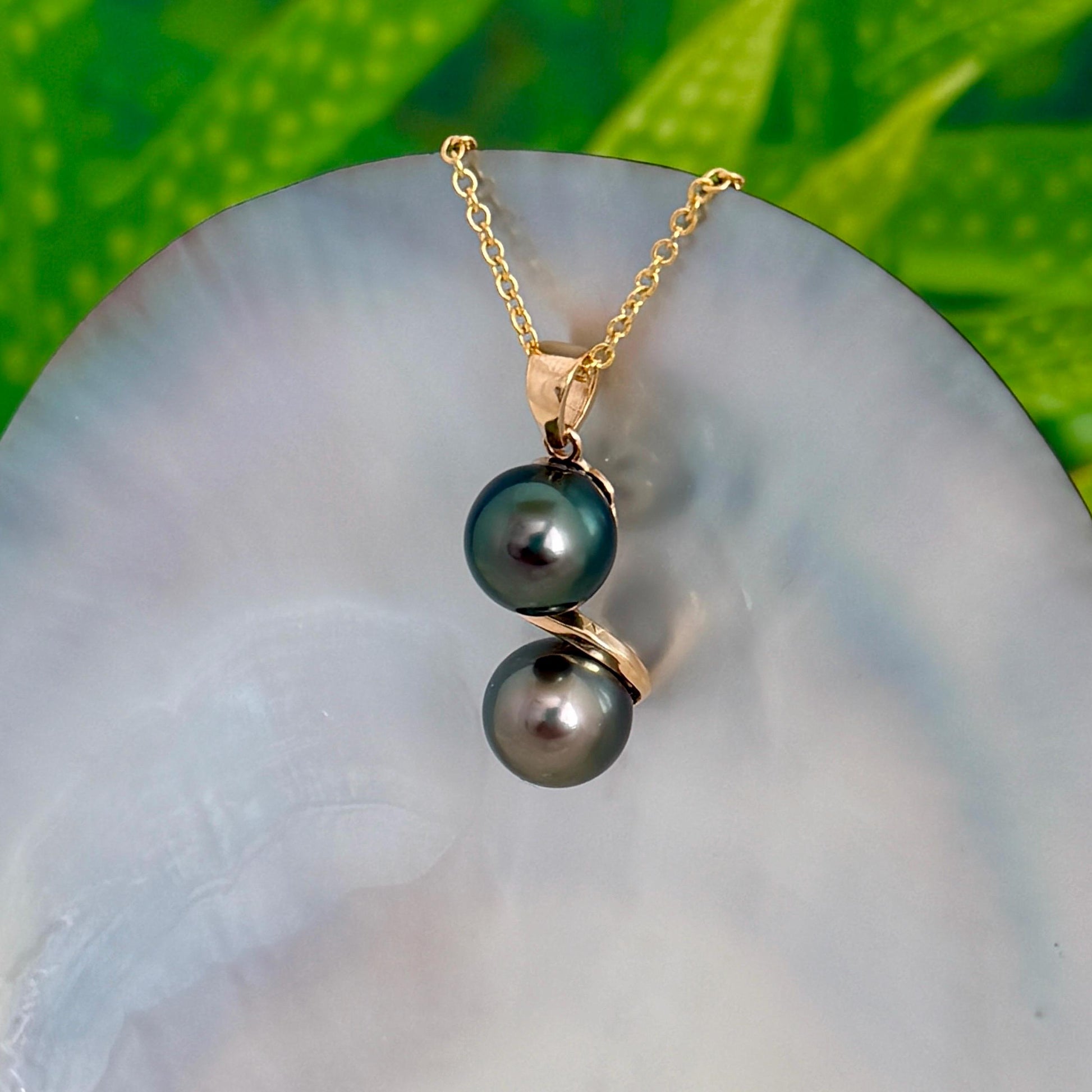 Tahitian Pearl Pendant • Green and Pink color • RARE Jewelry • Duo