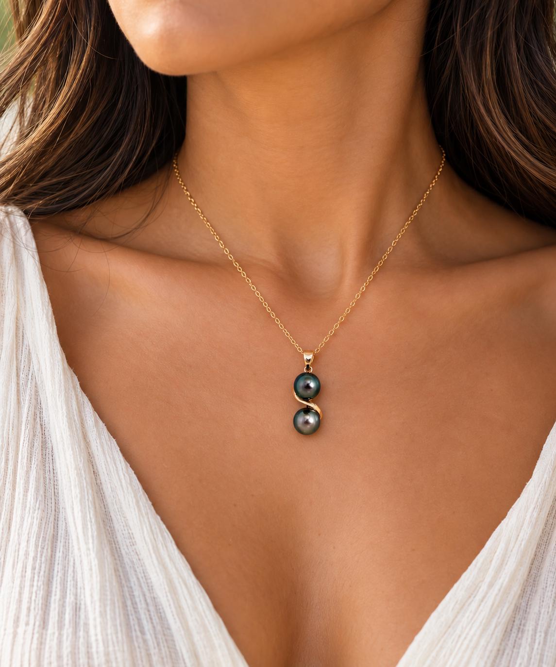 Tahitian Pearl Pendant • Green and Pink color • RARE Jewelry • Duo