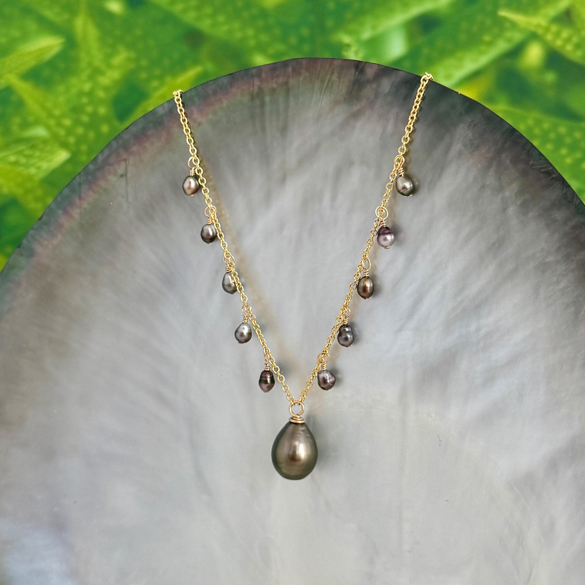 Tahitian Pearl & Keshi Necklace • Gold filled • Chocolate color