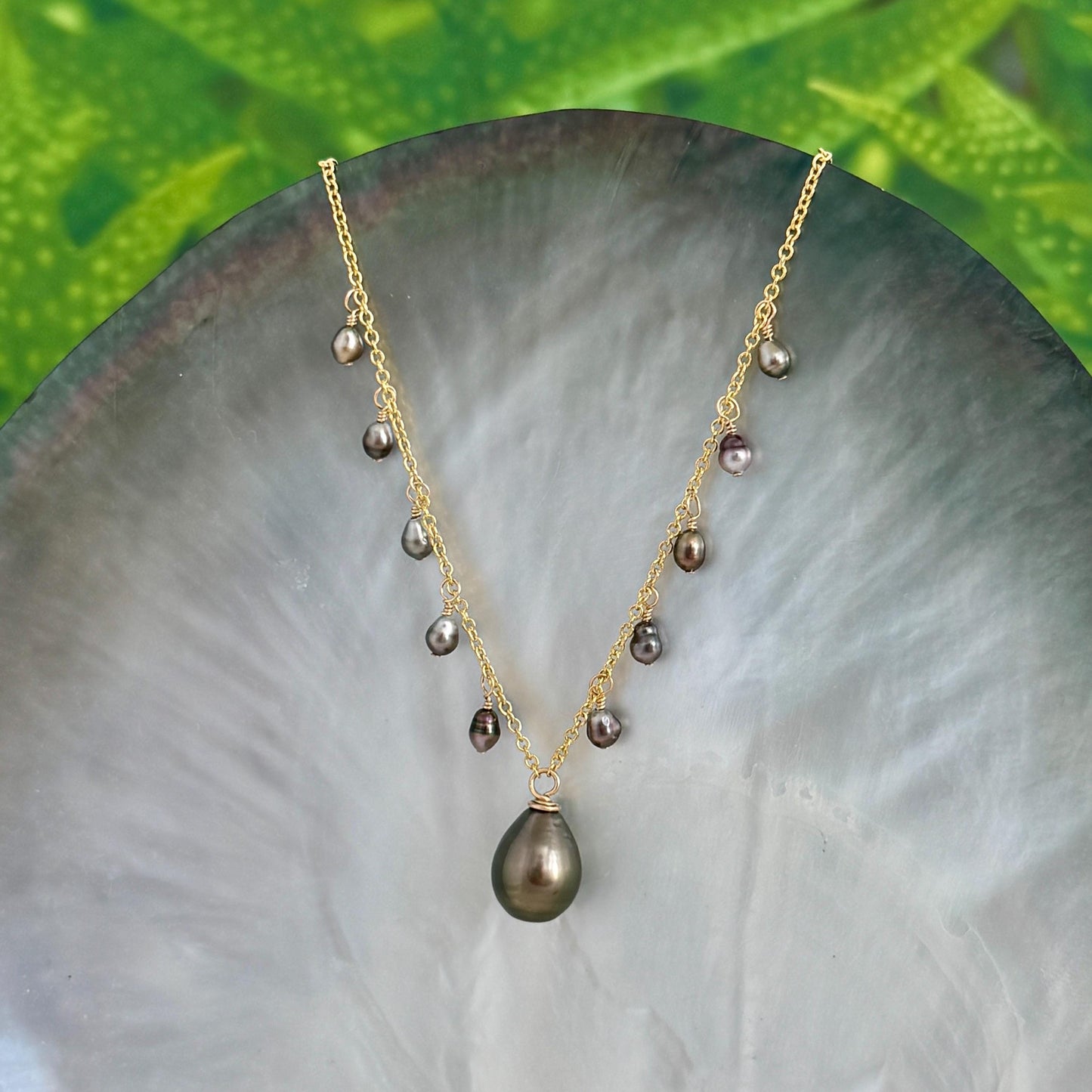 Tahitian Pearl & Keshi Necklace • Gold filled • Chocolate color