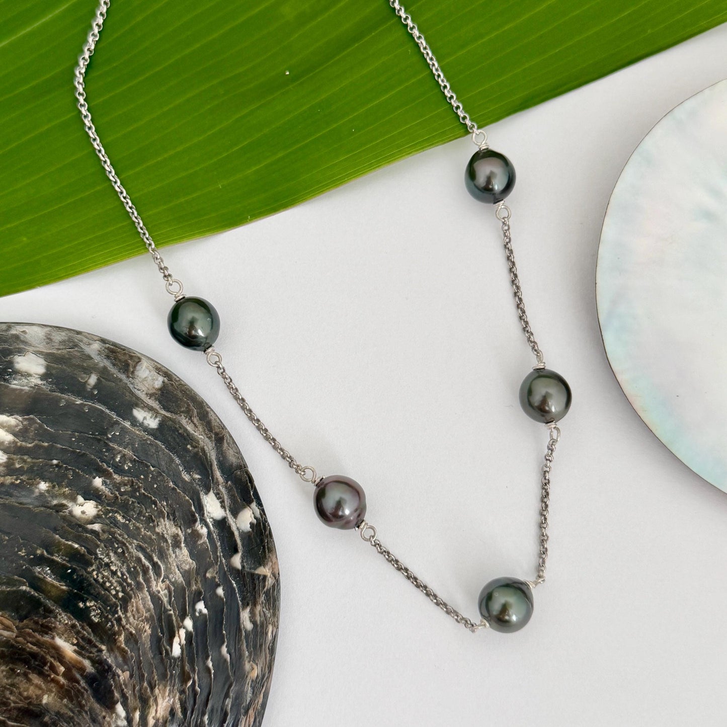 Tahitian Pearl necklace • Five gems • Sterling silver chain