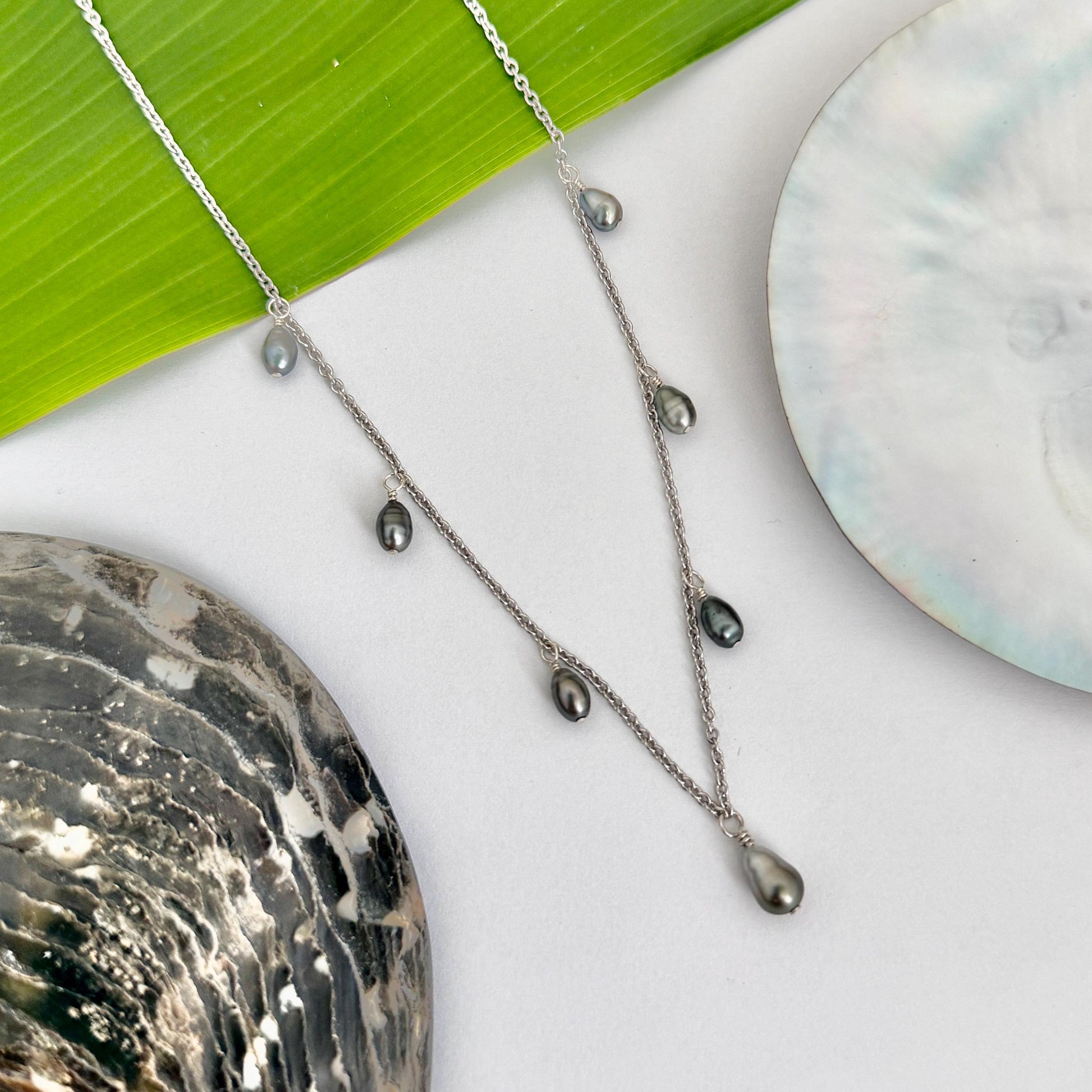 Tahitian Keshi Pearl necklace • Dangle gems in Sterling Silver