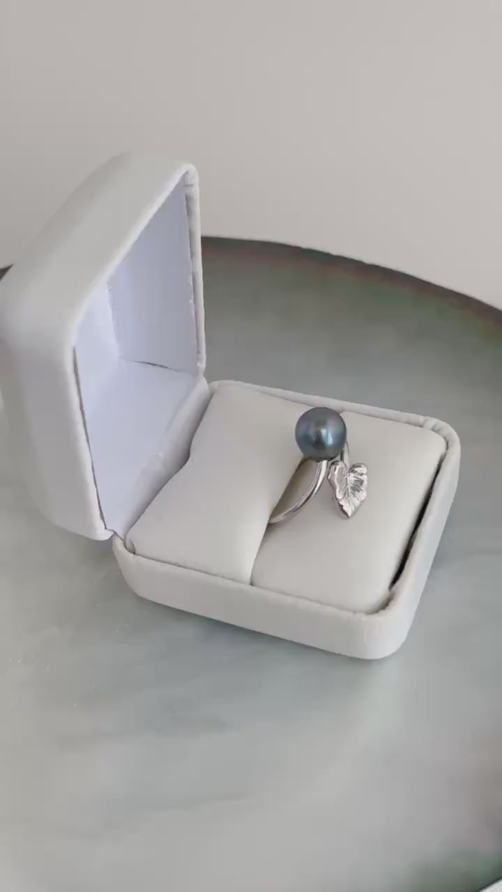 Tahitian Pearl Ring: Sterling Silver Kalo Leaf wrap